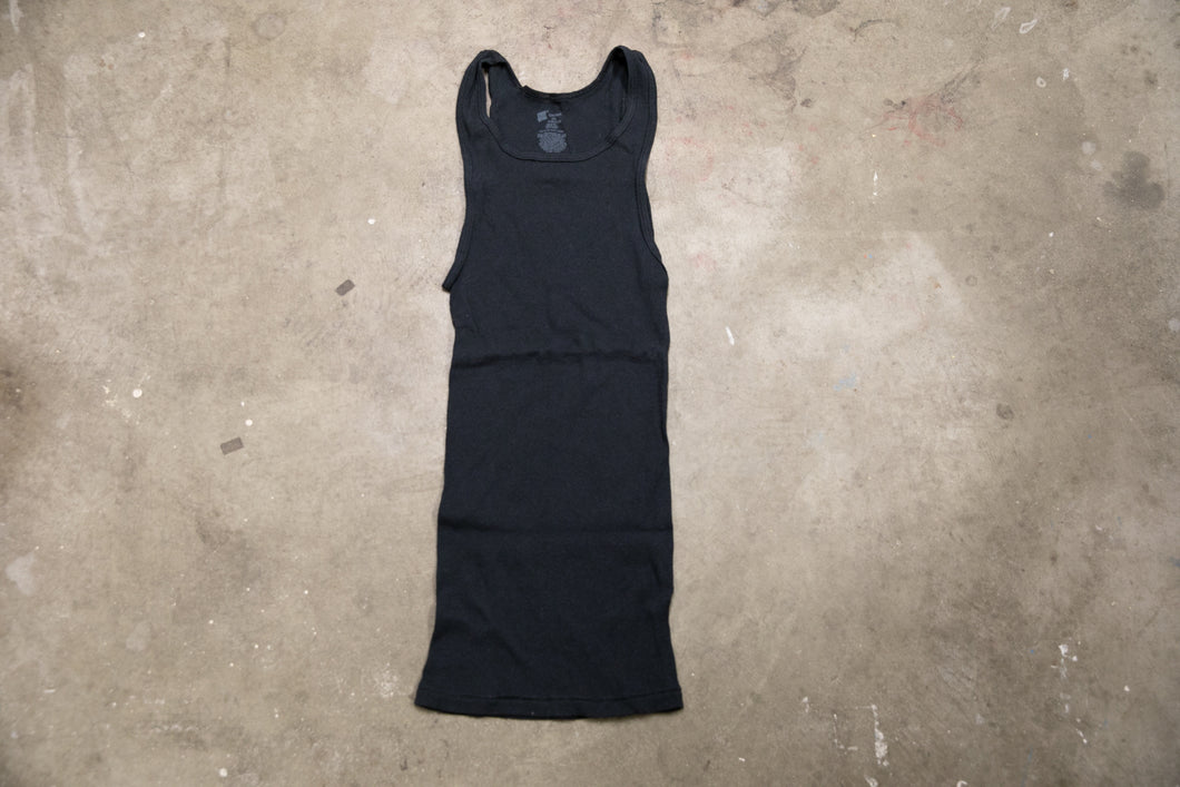 black tank L