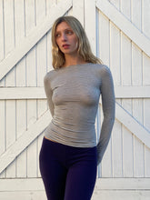 Charger l&#39;image dans la galerie, Charcoal Stripe Ari Top

