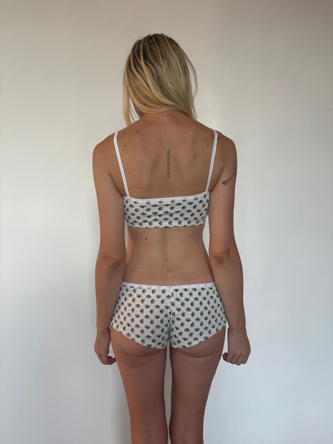 Skull Rose Short