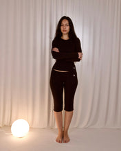 Load image into Gallery viewer, Ghetto Moon Black Capri
